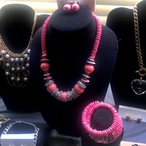 3pc necklace,bracelet and earrings set color pink